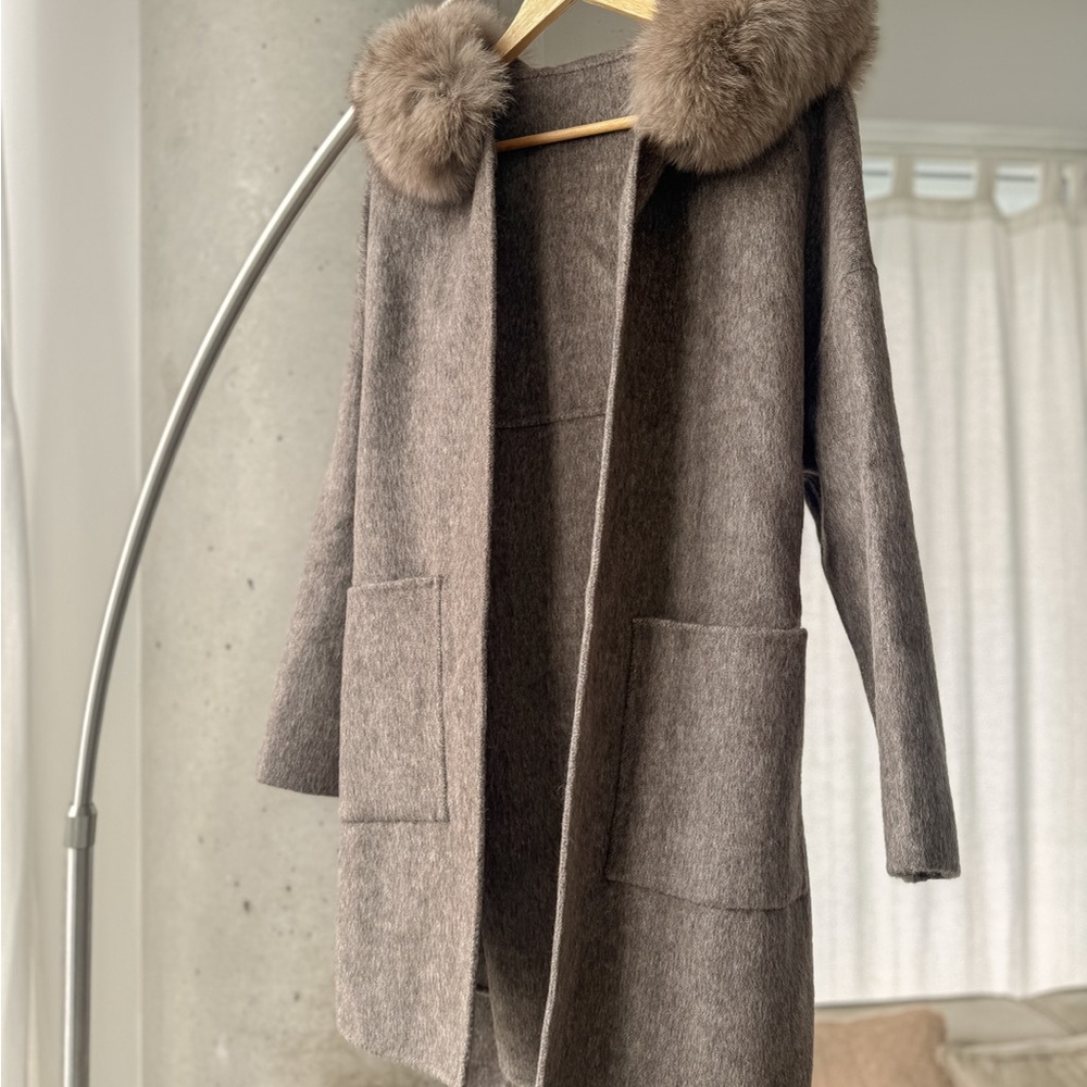 Wool & alpaca Beige Women's Cape with FOX Fur, size Medium -covering S size too